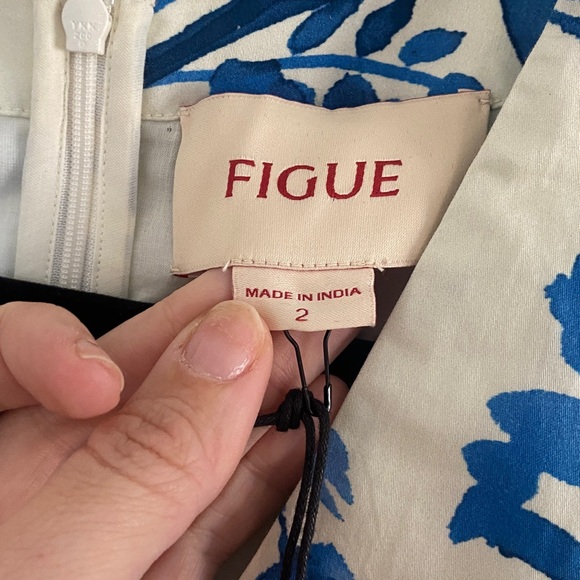 Figue NWT Blue and white Floral Joyce Top Vneck Bubble sleeve size 2 $348 - Picture 5 of 8